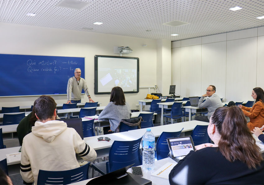 event image:Course at the Languages Policy Service.