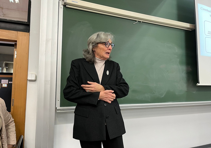 Última clase de la profesora Mª José Lorente